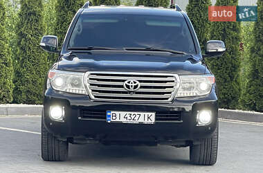 Позашляховик / Кросовер Toyota Land Cruiser 2013 в 