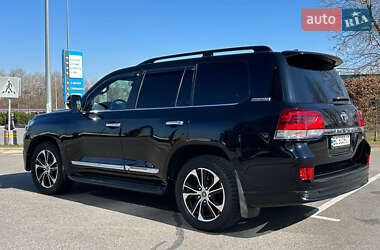 Позашляховик / Кросовер Toyota Land Cruiser 2020 в 