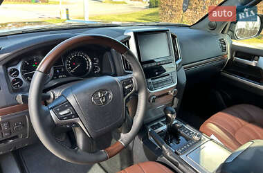 Позашляховик / Кросовер Toyota Land Cruiser 2020 в 