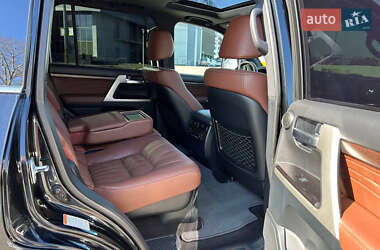 Позашляховик / Кросовер Toyota Land Cruiser 2020 в 