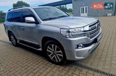 Внедорожник / Кроссовер Toyota Land Cruiser 2018 в 