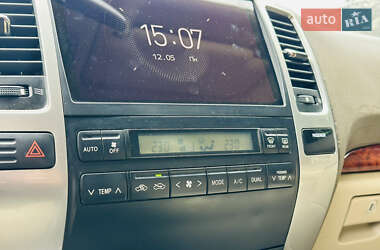 Позашляховик / Кросовер Toyota Land Cruiser 2004 в 