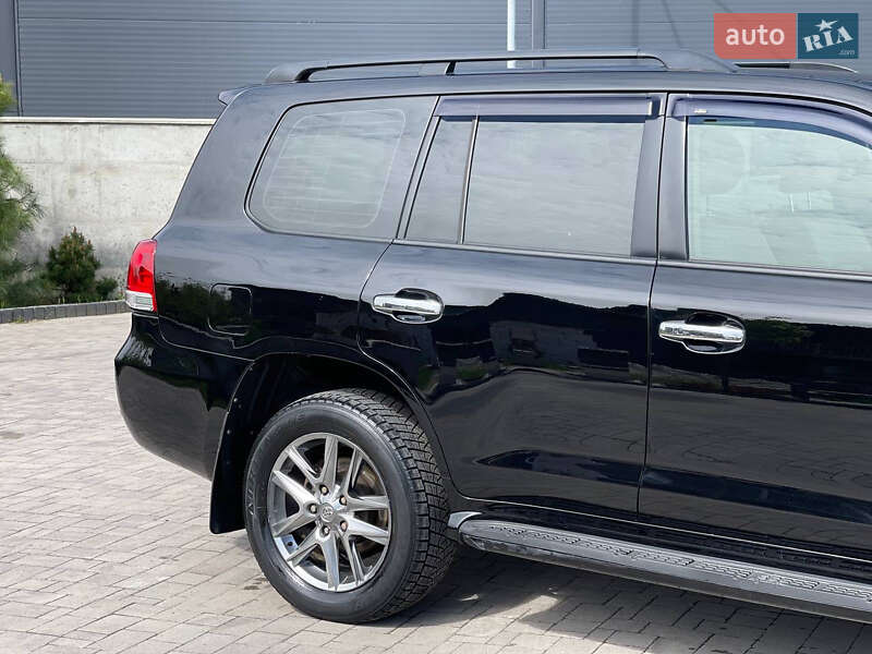 Внедорожник / Кроссовер Toyota Land Cruiser 2010 в Львове