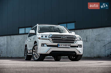 Внедорожник / Кроссовер Toyota Land Cruiser 2017 в Киеве