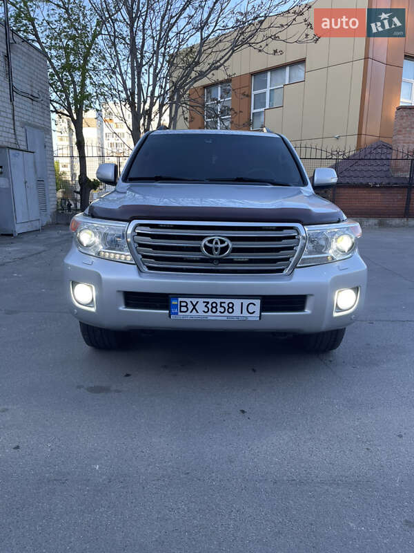 Toyota Land Cruiser 2013