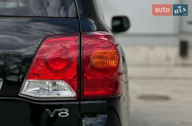Позашляховик / Кросовер Toyota Land Cruiser 2014 в 