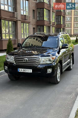 Позашляховик / Кросовер Toyota Land Cruiser 2013 в Чернігові