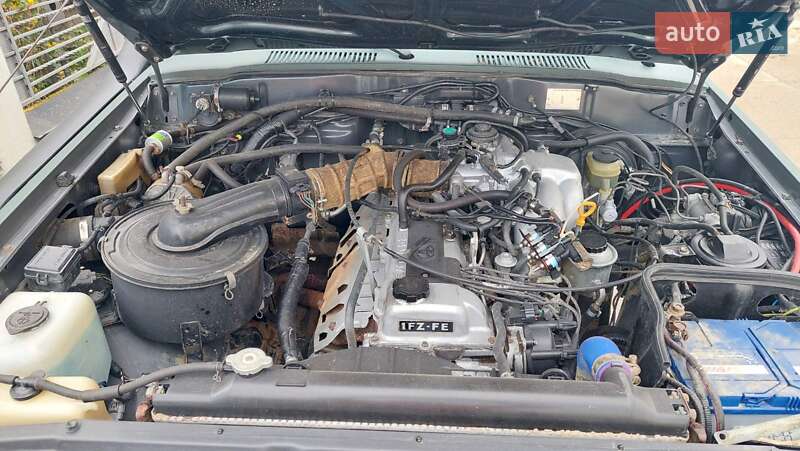 Внедорожник / Кроссовер Toyota Land Cruiser 1997 в Ивано-Франковске
