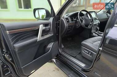 Позашляховик / Кросовер Toyota Land Cruiser 2020 в 