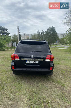 Позашляховик / Кросовер Toyota Land Cruiser 2012 в 