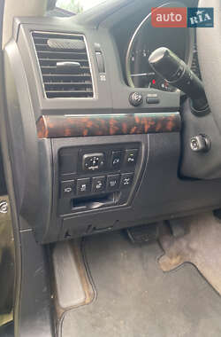 Позашляховик / Кросовер Toyota Land Cruiser 2012 в 