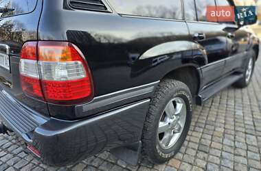 Внедорожник / Кроссовер Toyota Land Cruiser 2006 в 