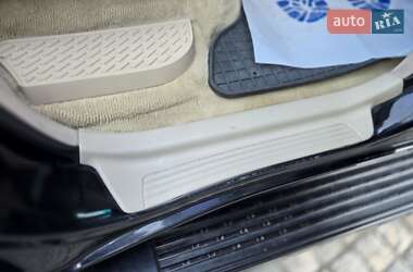 Внедорожник / Кроссовер Toyota Land Cruiser 2006 в 