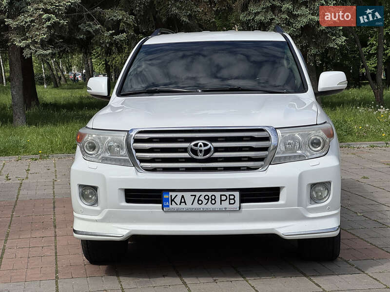 Внедорожник / Кроссовер Toyota Land Cruiser 2011 в Киеве