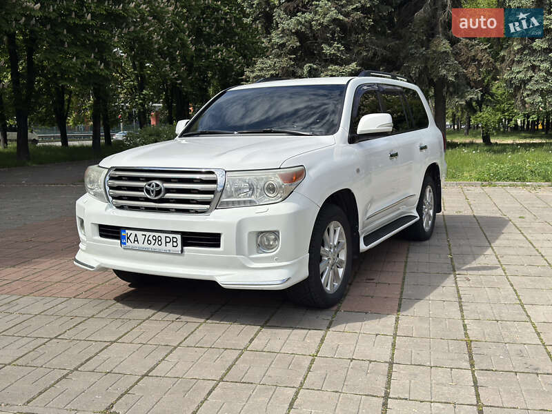 Внедорожник / Кроссовер Toyota Land Cruiser 2011 в Киеве