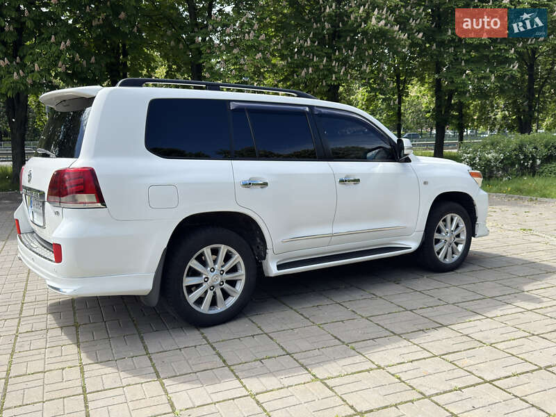 Внедорожник / Кроссовер Toyota Land Cruiser 2011 в Киеве
