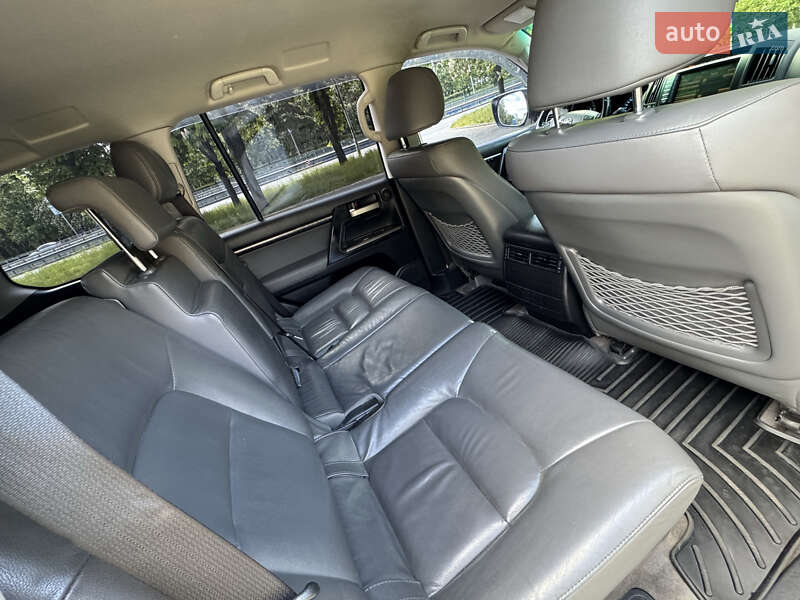 Внедорожник / Кроссовер Toyota Land Cruiser 2011 в Киеве