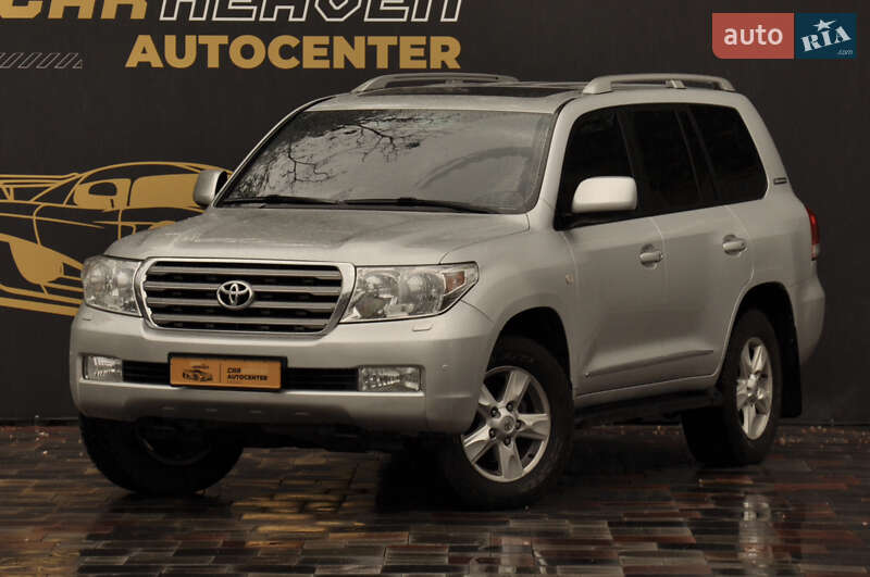 Toyota Land Cruiser 2011