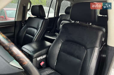 Внедорожник / Кроссовер Toyota Land Cruiser 2011 в 