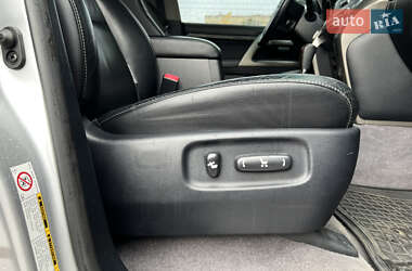 Внедорожник / Кроссовер Toyota Land Cruiser 2011 в 