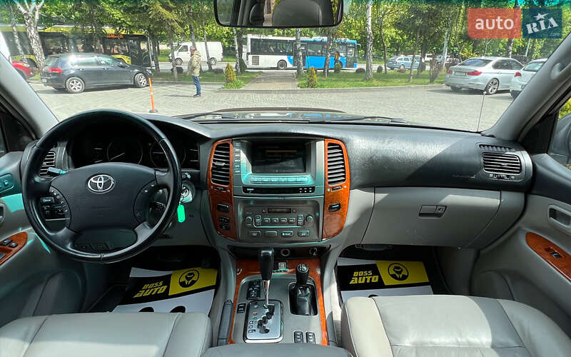 Внедорожник / Кроссовер Toyota Land Cruiser 2006 в Львове