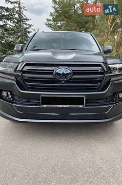 Внедорожник / Кроссовер Toyota Land Cruiser 2020 в 