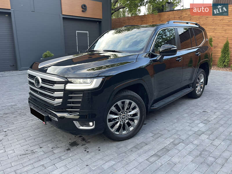 Внедорожник / Кроссовер Toyota Land Cruiser 2022 в 