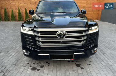 Внедорожник / Кроссовер Toyota Land Cruiser 2022 в 