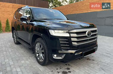 Внедорожник / Кроссовер Toyota Land Cruiser 2022 в 