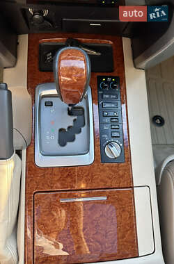 Внедорожник / Кроссовер Toyota Land Cruiser 2012 в 