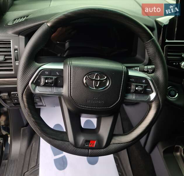 Внедорожник / Кроссовер Toyota Land Cruiser 2012 в Днепре