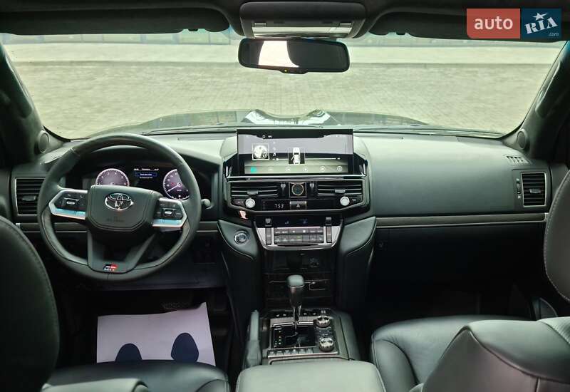 Внедорожник / Кроссовер Toyota Land Cruiser 2012 в Днепре