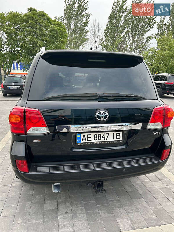 Внедорожник / Кроссовер Toyota Land Cruiser 2014 в Днепре