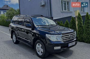 Внедорожник / Кроссовер Toyota Land Cruiser 2007 в Черновцах