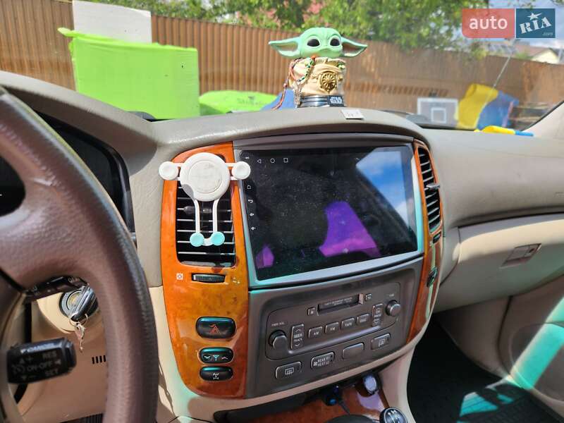 Позашляховик / Кросовер Toyota Land Cruiser 2004 в Києві