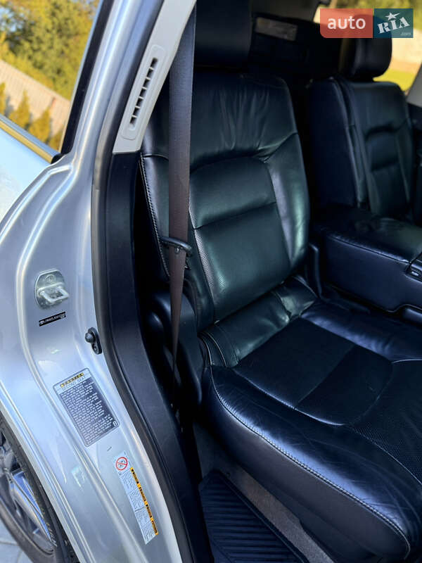 Позашляховик / Кросовер Toyota Land Cruiser 2013 в Луцьку