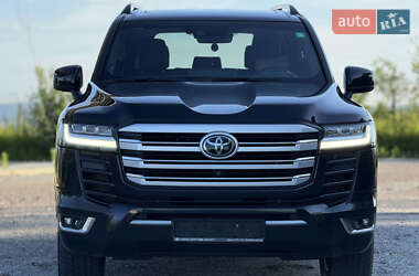 Позашляховик / Кросовер Toyota Land Cruiser 2023 в 