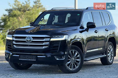 Позашляховик / Кросовер Toyota Land Cruiser 2023 в 