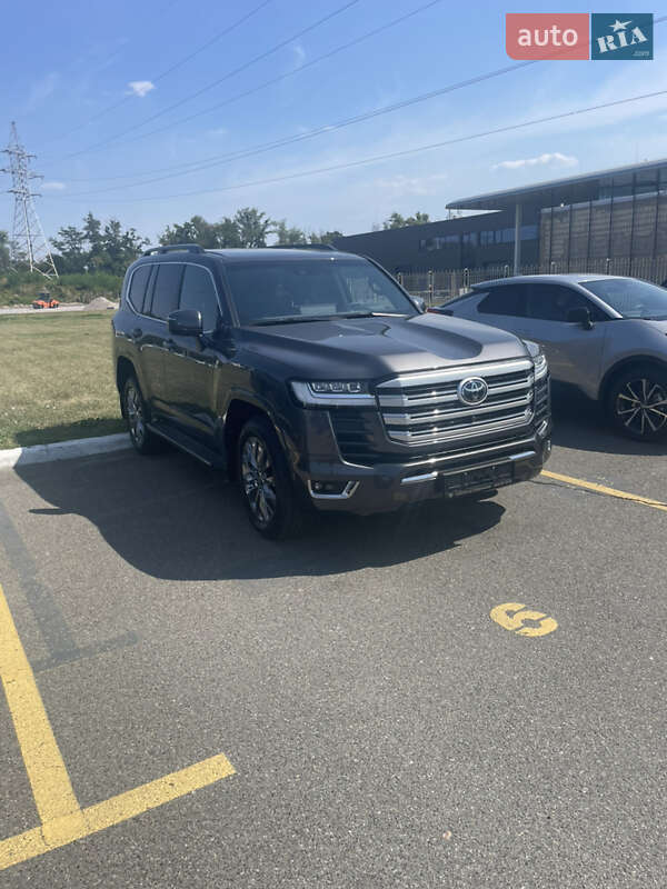 Toyota Land Cruiser 2023