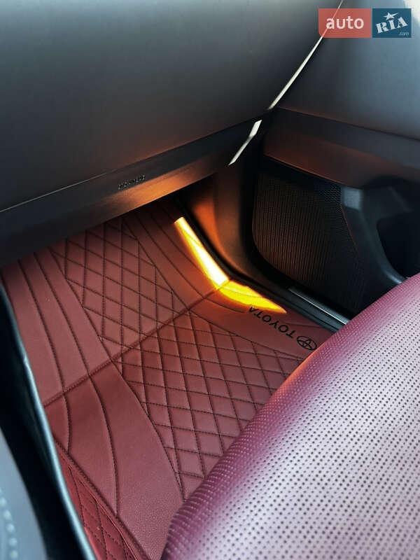 Внедорожник / Кроссовер Toyota Land Cruiser 2023 в Киеве