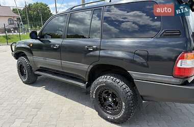 Позашляховик / Кросовер Toyota Land Cruiser 2006 в 