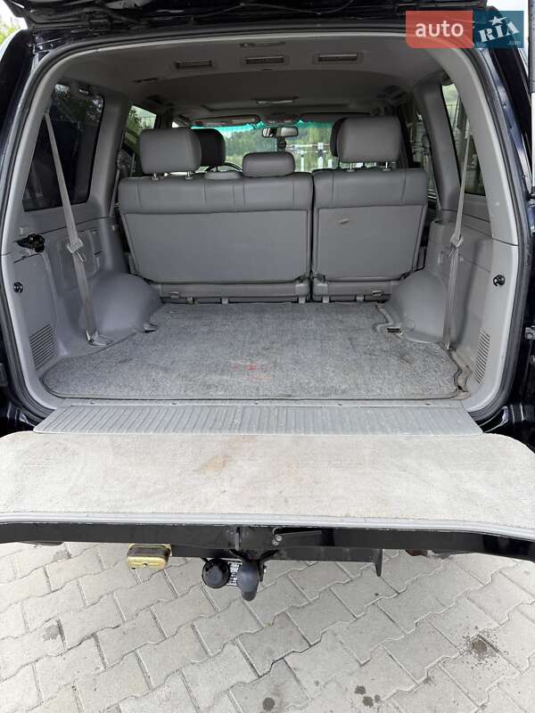 Позашляховик / Кросовер Toyota Land Cruiser 2006 в Звягелі