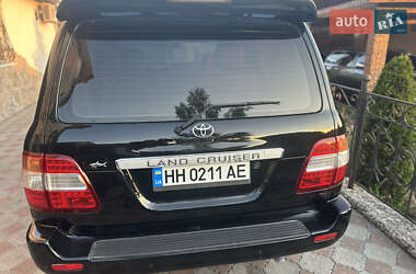 Внедорожник / Кроссовер Toyota Land Cruiser 2002 в 