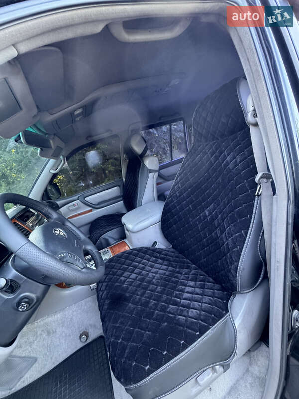 Внедорожник / Кроссовер Toyota Land Cruiser 2003 в Кременчуге