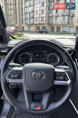 Внедорожник / Кроссовер Toyota Land Cruiser 2022 в 