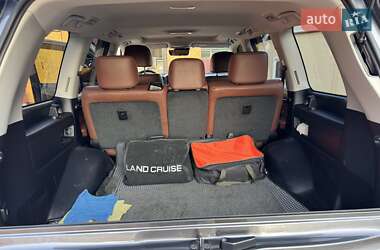 Внедорожник / Кроссовер Toyota Land Cruiser 2019 в 