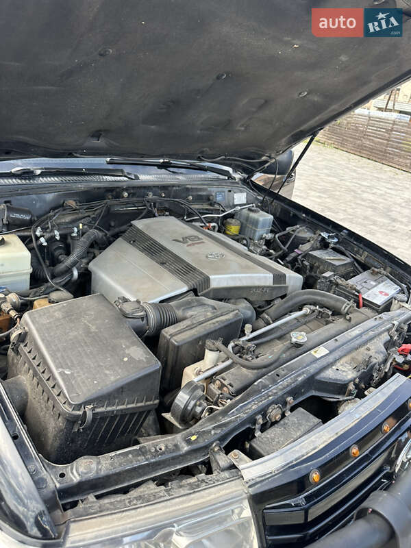 Внедорожник / Кроссовер Toyota Land Cruiser 2001 в Тячеве