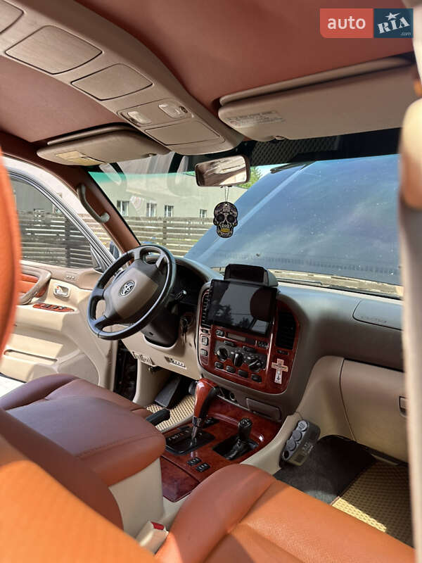 Внедорожник / Кроссовер Toyota Land Cruiser 2001 в Тячеве