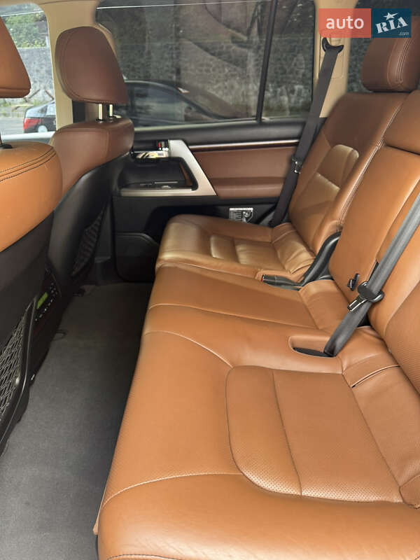 Внедорожник / Кроссовер Toyota Land Cruiser 2015 в Киеве