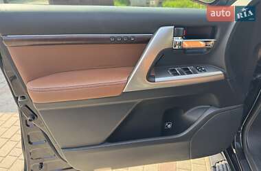 Позашляховик / Кросовер Toyota Land Cruiser 2014 в 